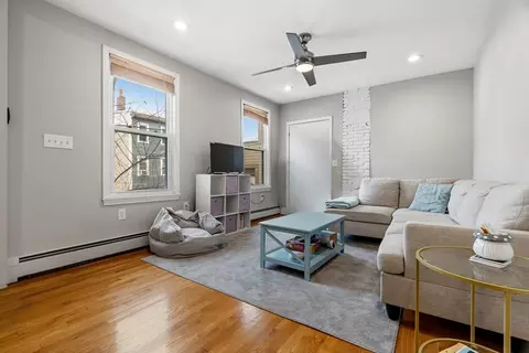 331 E St #2, Boston, MA 02127