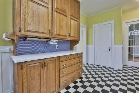 Kitchen - 34 Abbott St, Beverly, MA 01915 photo 3 of 4