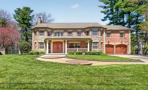 15 Spring Ln, Westwood, MA 02090