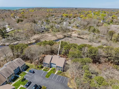 287 Ocean St #D2, Hyannis, MA 02601