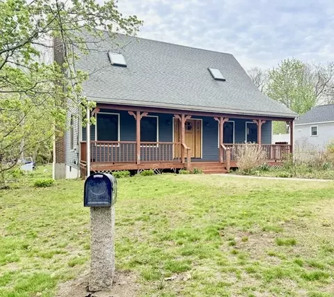1 Pigeon Hill St, Rockport, MA 01966
