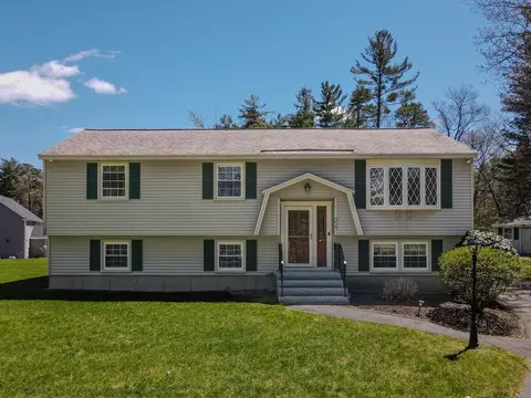 24 Worden Rd, Tyngsborough, MA 01879