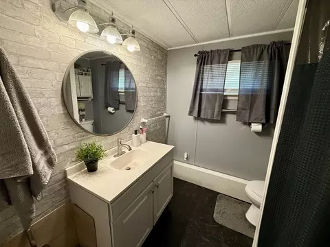 37 Grouse Dr, Chicopee, MA 01020 photo 11