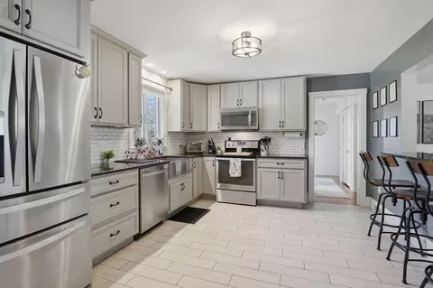 Kitchen - 88 Clinton Rd, Sterling, MA 01564 photo 2 of 4