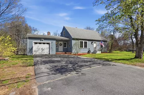 Exterior - 88 Clinton Rd, Sterling, MA 01564 photo 3 of 8