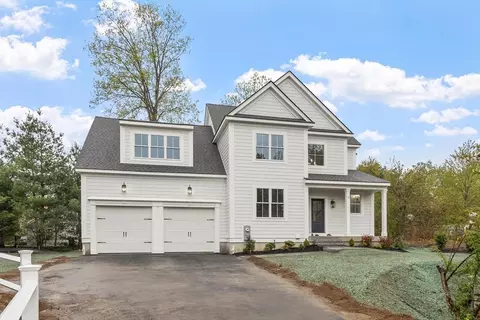 8 Highland Hill Dr, Shrewsbury, MA 01545