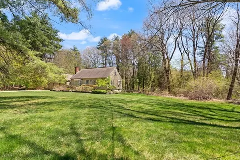 Exterior - 11 Hemlock, Boxford, MA 01921 photo 8 of 12