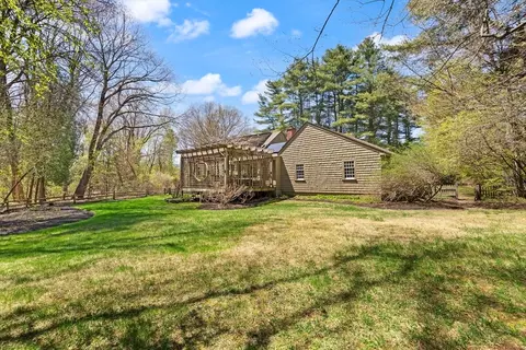 Exterior - 11 Hemlock, Boxford, MA 01921 photo 6 of 12