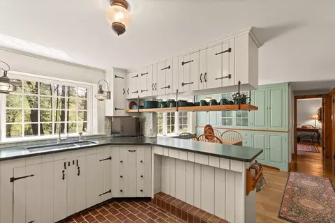 Kitchen - 11 Hemlock, Boxford, MA 01921 photo 1 of 3
