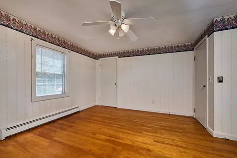 Bedroom - 363 Cooley St, Springfield, MA 01128 photo 4 of 4