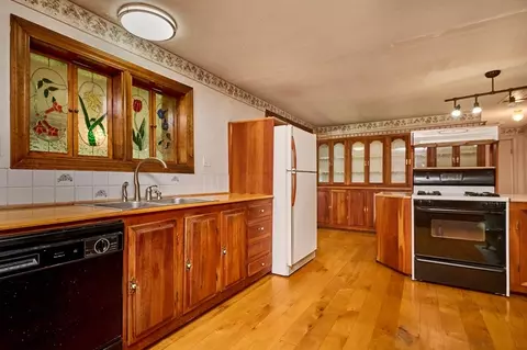 Kitchen - 363 Cooley St, Springfield, MA 01128 photo 2 of 4