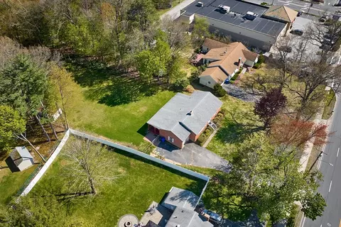 View/Area - 363 Cooley St, Springfield, MA 01128 photo 1 of 7