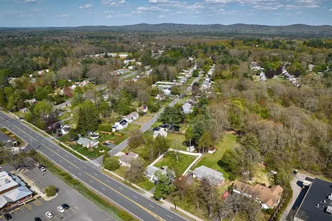 View/Area - 363 Cooley St, Springfield, MA 01128 photo 5 of 7