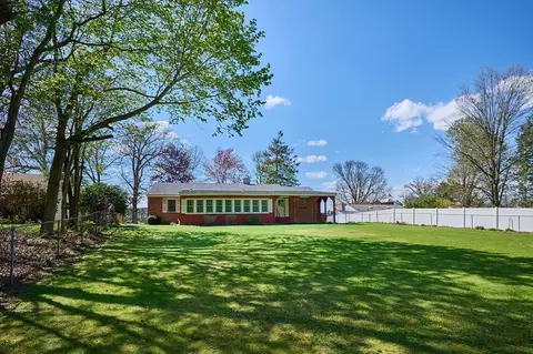 Exterior - 363 Cooley St, Springfield, MA 01128 photo 2 of 7