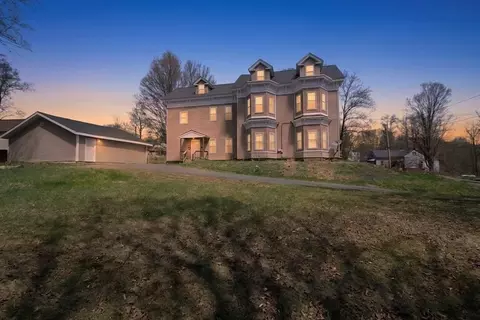 Exterior - 37 Bacon St, Orange, MA 01364 photo 2 of 3