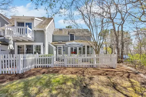 Exterior - 28 Flying Cloud Cir #28, Mashpee, MA 02649 photo 5 of 5