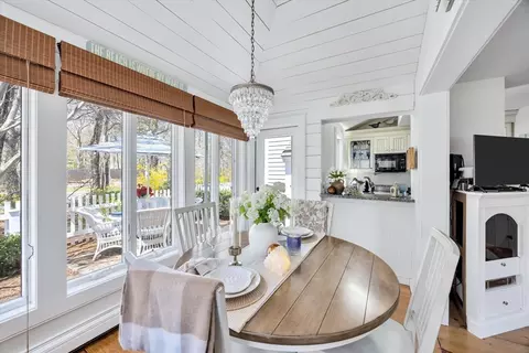 Dining - 28 Flying Cloud Cir #28, Mashpee, MA 02649 photo 2 of 2