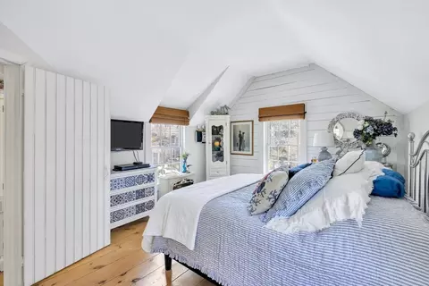 Bedroom - 28 Flying Cloud Cir #28, Mashpee, MA 02649 photo 2 of 3