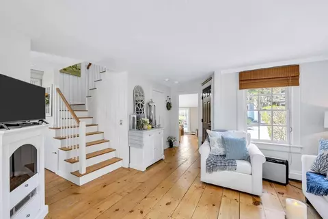 Living - 28 Flying Cloud Cir #28, Mashpee, MA 02649 photo 3 of 3