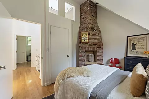 Bedroom - 7 Stetson St, Brookline, MA 02446 photo 6 of 9