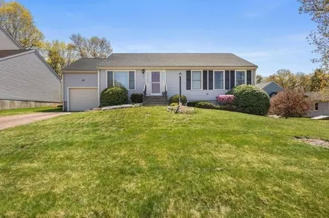 38 Country Side Rd #38, Bellingham, MA 02019