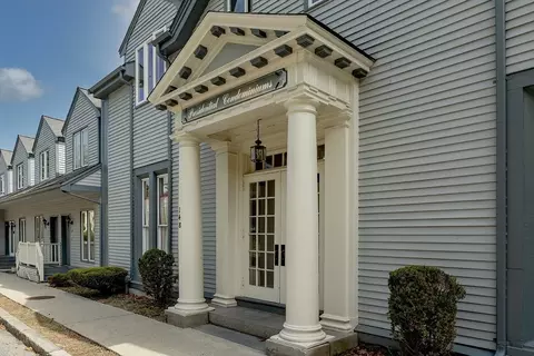 148 Presidents Ln #1, Quincy, MA 02169