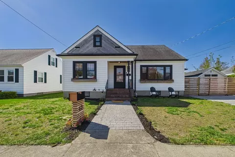 62 Maryland St, New Bedford, MA 02745