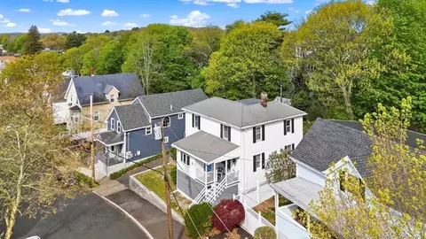 29 Woodlawn St, Lynn, MA 01904