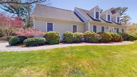 20 Finway, Mashpee, MA 02649