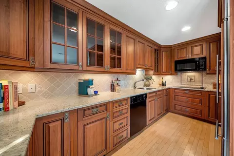 Kitchen - 1210 Greendale Ave #338, Needham, MA 02492 photo 3 of 5