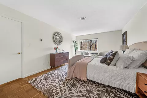 Bedroom - 1210 Greendale Ave #338, Needham, MA 02492 photo 2 of 5