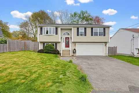 64 Weeks St, Cumberland, RI 02864