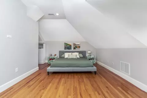 Bedroom - 26 Cedar St #2, Marblehead, MA 01945 photo 1 of 4