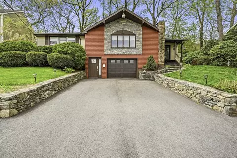 460 Lake Ave, Worcester, MA 01604