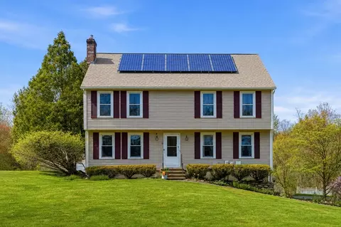 8 Villanova Dr, Westford, MA 01886