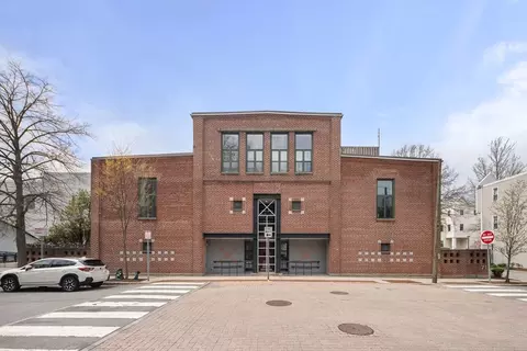 71 Fulkerson St #309, Cambridge, MA 02141