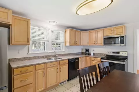 Kitchen - 22 Rosedale Ave, Springfield, MA 01128 photo 1 of 3