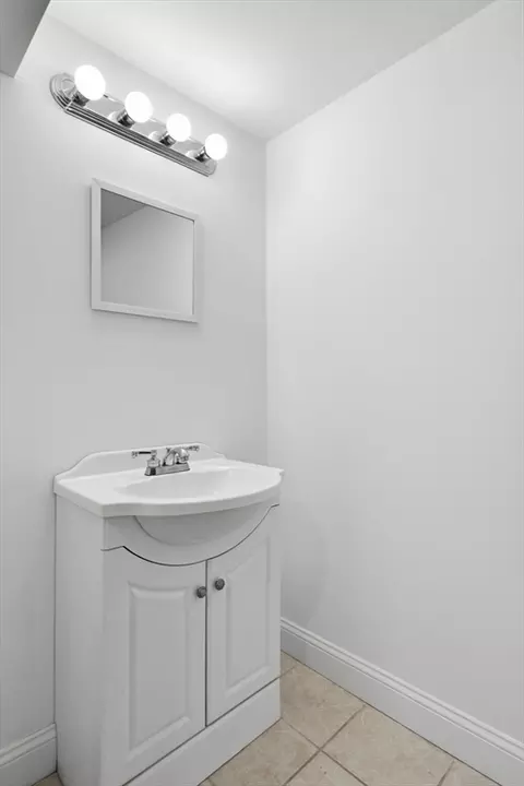 Bath - 22 Rosedale Ave, Springfield, MA 01128 photo 5 of 5