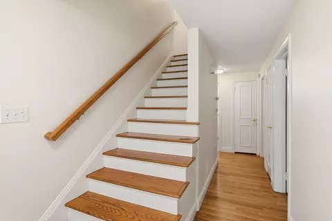 Entry Way - 22 Rosedale Ave, Springfield, MA 01128 photo 2 of 4
