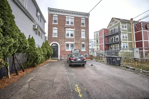 6 Bedford St Units 1f2f3r3f, Somerville, MA 02143