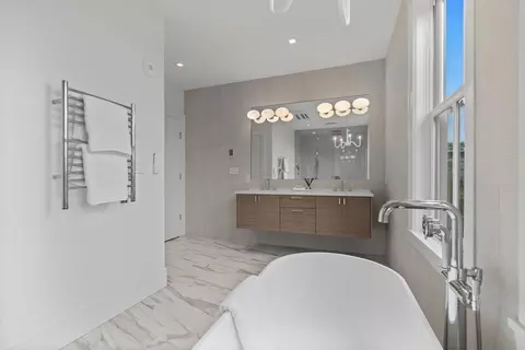 Bath - 561 E Broadway, Boston, MA 02127 photo 3 of 8