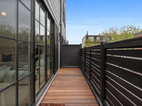 Exterior - 561 E Broadway, Boston, MA 02127 photo 1 of 2