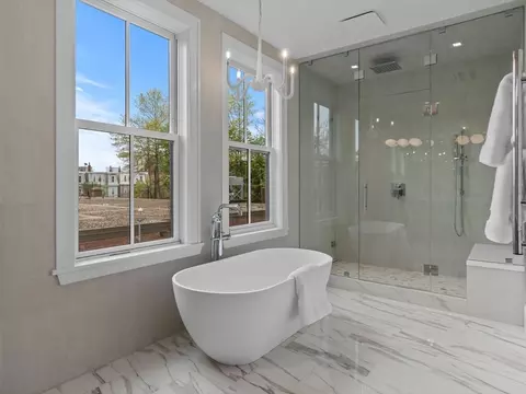 Bath - 561 E Broadway, Boston, MA 02127 photo 4 of 8