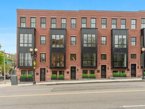 Exterior - 561 E Broadway, Boston, MA 02127 photo 2 of 2