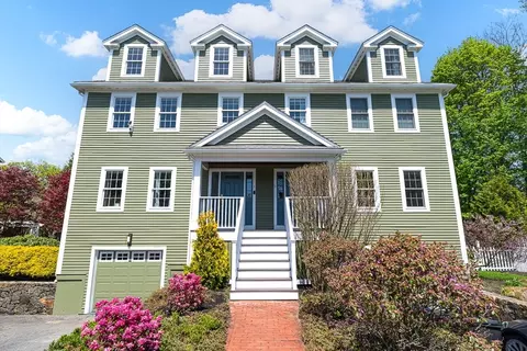 7 Sherman Pl #7, Winchester, MA 01890