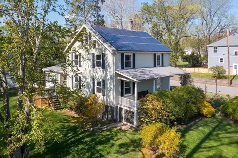 9 Overhill Rd, Natick, MA 01760