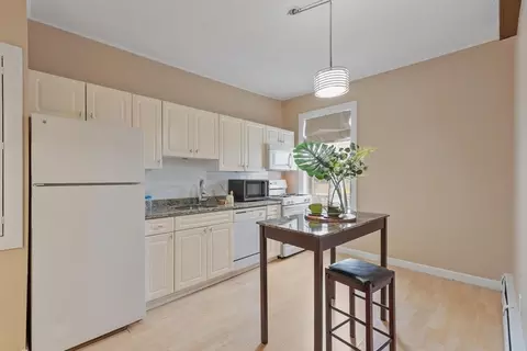 793 Main St #1, Malden, MA 02148