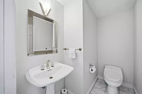 Bath - 5 Powers Rd, Andover, MA 01810 photo 1 of 6