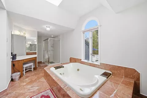 Bath - 5 Powers Rd, Andover, MA 01810 photo 3 of 6