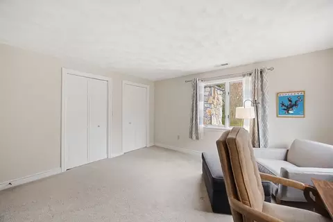 Bedroom - 5 Powers Rd, Andover, MA 01810 photo 6 of 8